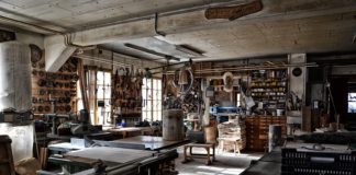 Miért fontos a tiszta munkakörnyezet? – akár a gyárban, akár otthon a garázsban